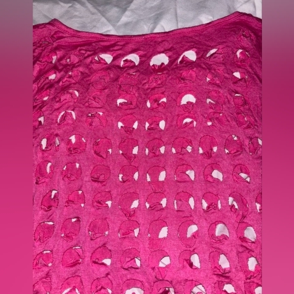Women's Hot Pink Cutout Tank Top - Picture 3 of 3